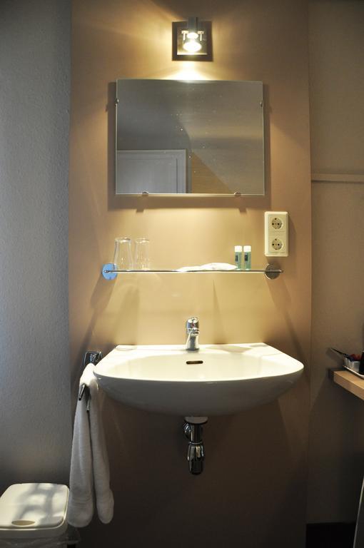 Hotel Het Anker هيتْهاسين الغرفة الصورة